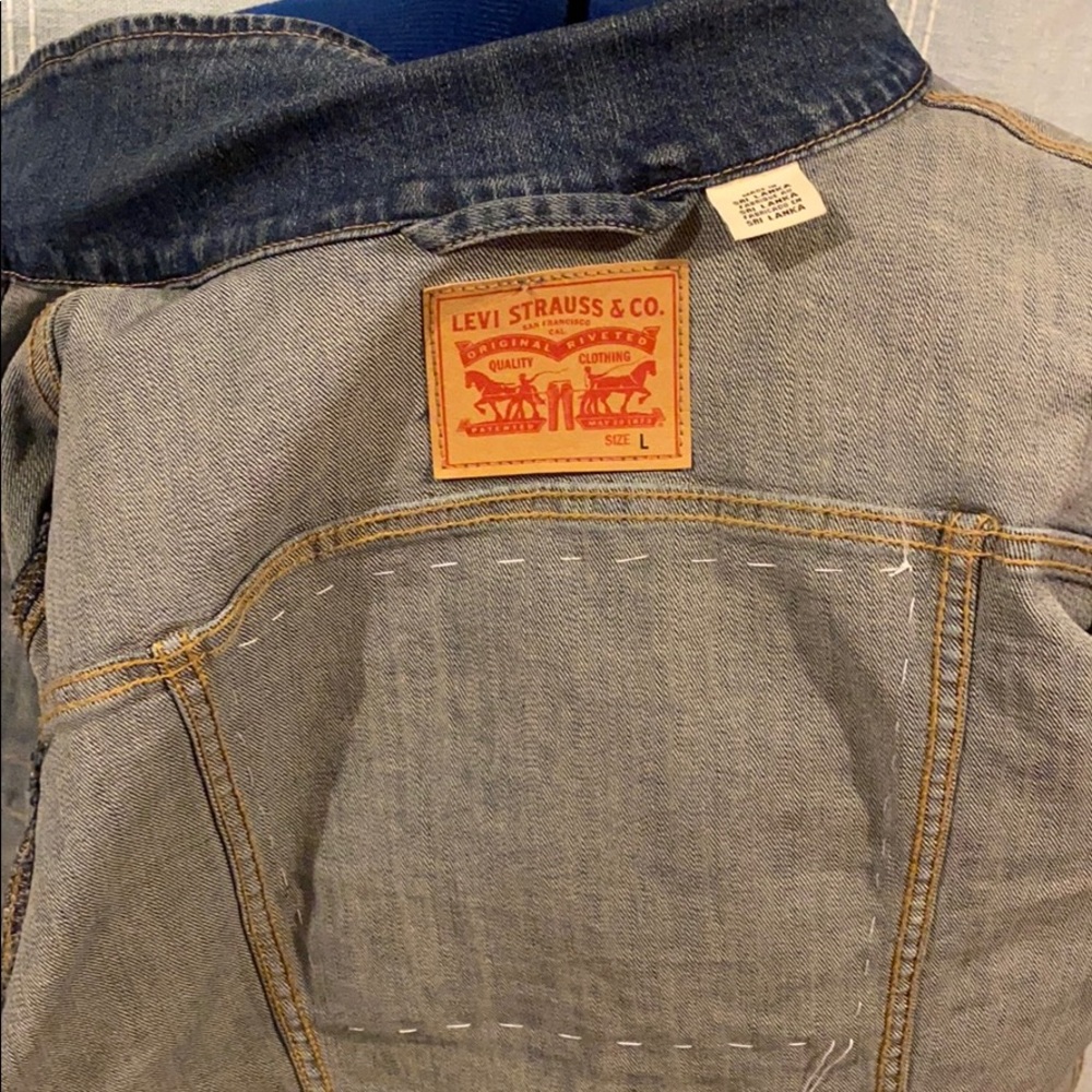 Levi’s Denim Jacket - image 8